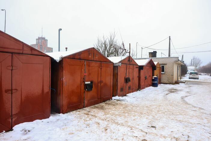 Garažai Technikos g., kur buvo laikoma pagrobta mergaitė